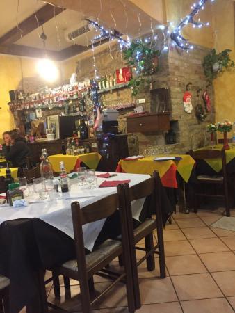 Ristorante La Tavernetta Di Il Monumento Snc